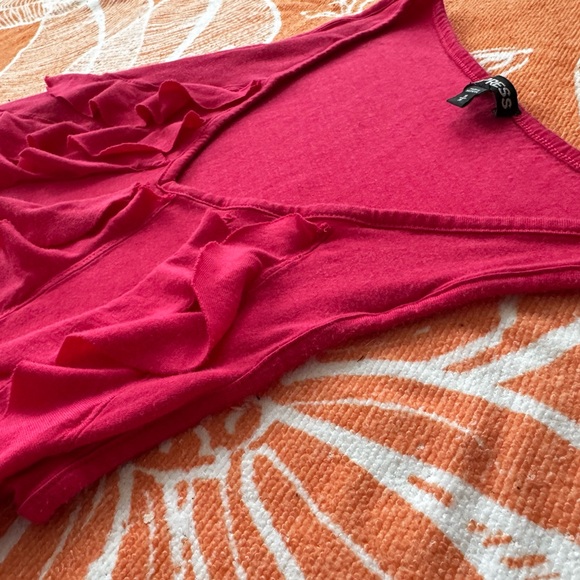 Express V-Neck Ruffle Tank Top - Picture 8 of 10